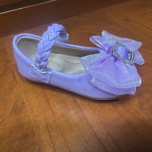 Purple Kids Shoes with Bow Detail - Picture 4 of 12